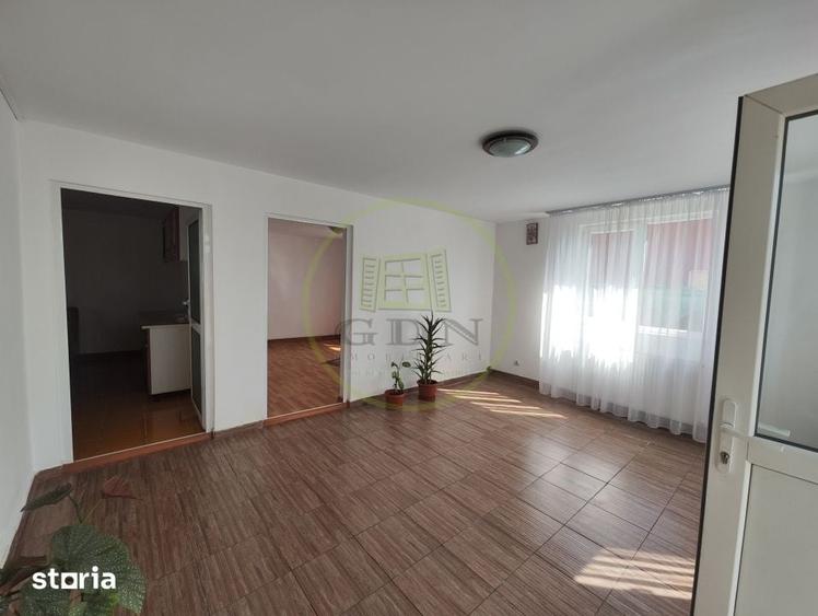 Casă cu 5 camere cu Teren 176 Mp în Lascăr Catargiu
