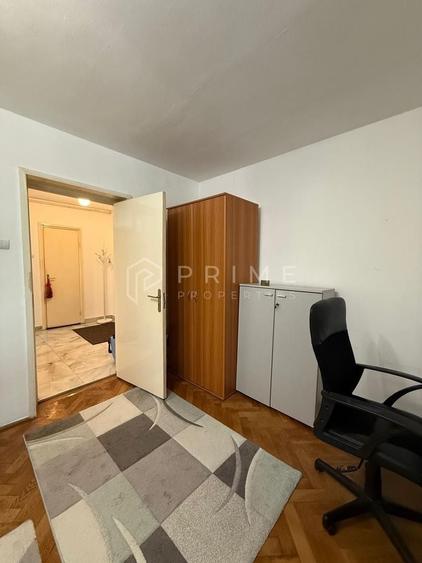 Apartament cu 3 camere decomandat în Tudor