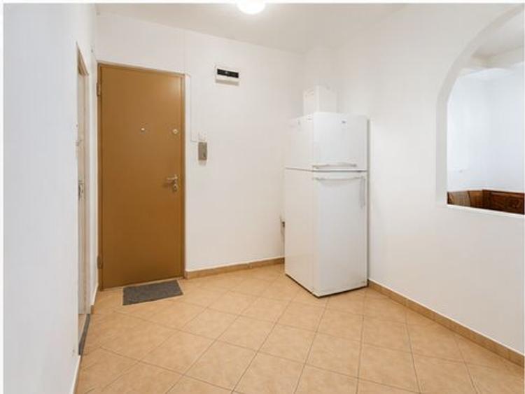 Apartament cu 2 camere decomandat, mobilat în Dristor