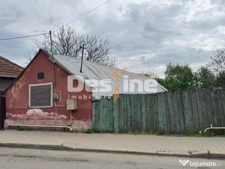 Casă cu 3 camere cu Teren 580 Mp în Central