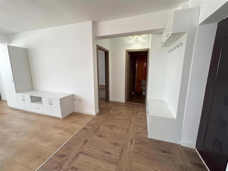 Apartament cu 2 camere decomandat în George Enescu