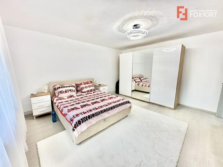 Casă individuală cu 4 camere cu Canalizare în Urseni