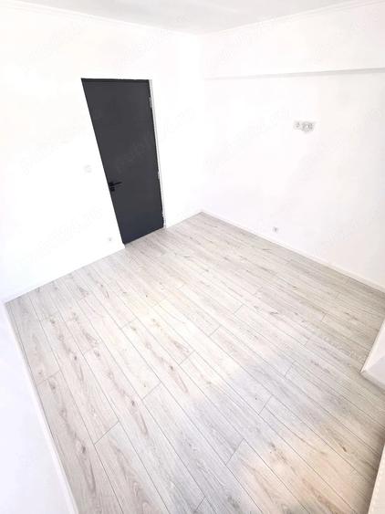 Apartament cu 3 camere semidecomandat în Ultracentral
