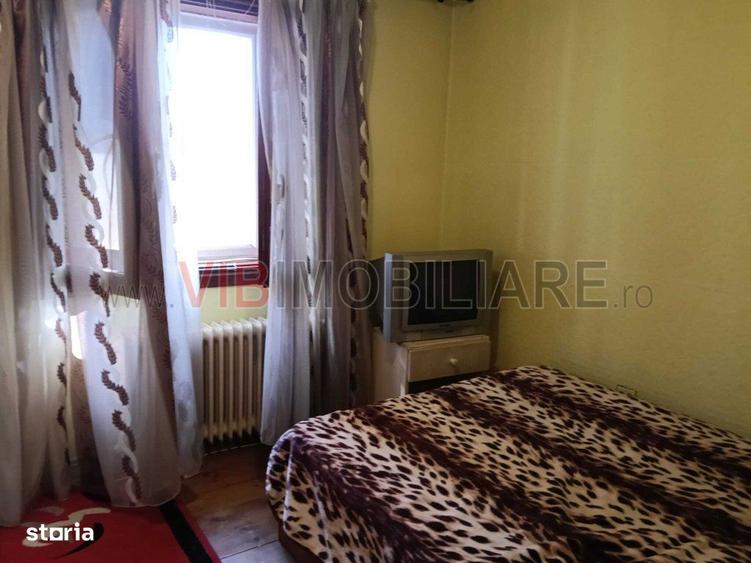 Casă cu 6 camere cu Teren 722 Mp în Aradului