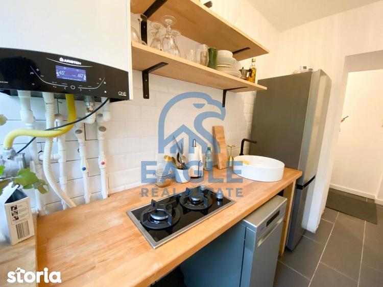 Apartament cu 3 camere semidecomandat, mobilat în Tomis Nord