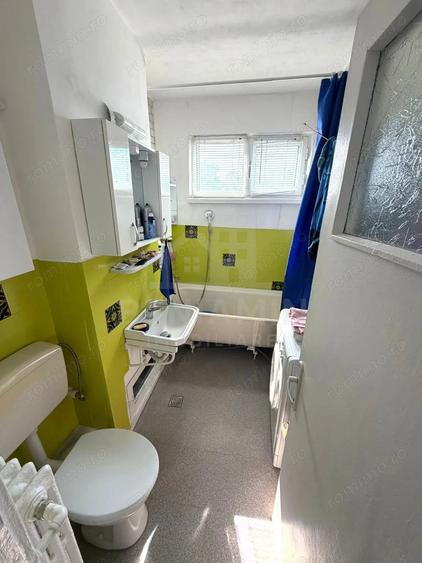 Apartament cu 2 camere semidecomandat în Brazda lui Novac