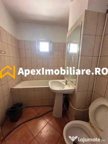 Apartament cu 4 camere decomandat în Doamna Ghica