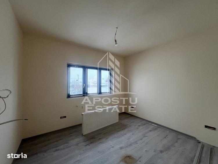 Casă cu 4 camere în Moșnița Nouă
