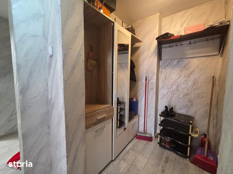 Apartament cu 3 camere decomandat în Mircea cel Bătrân