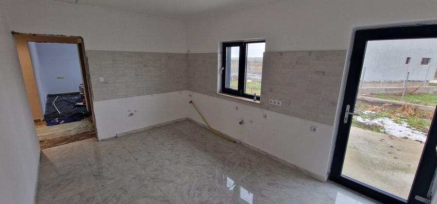 Casă individuală cu 3 camere cu Canalizare în Agigea