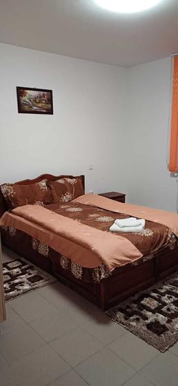 Casă cu 3 camere în Siriu