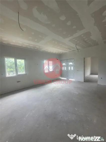 Casă cu 3 camere cu Teren 230 Mp în Lumina