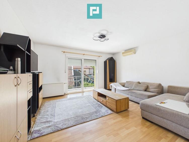 Casă individuală cu 18 camere cu Canalizare în Ultracentral