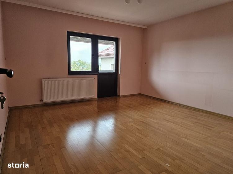 Doua vile noi si teren 600 mp Iasi Valea Lupului Penny - 15