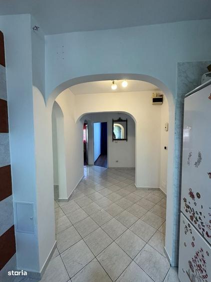 De inchiriat apartament 3 camere decomandat,zona Piata Mare 270/luna - 10