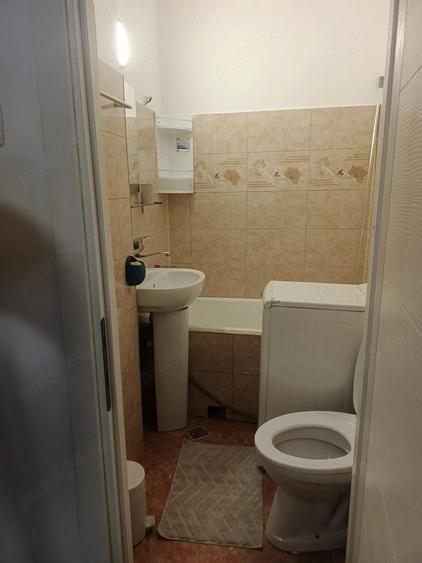 Garsonieră nedecomandată în 7 Noiembrie