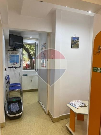Apartament cu 2 camere semidecomandat în Berceni