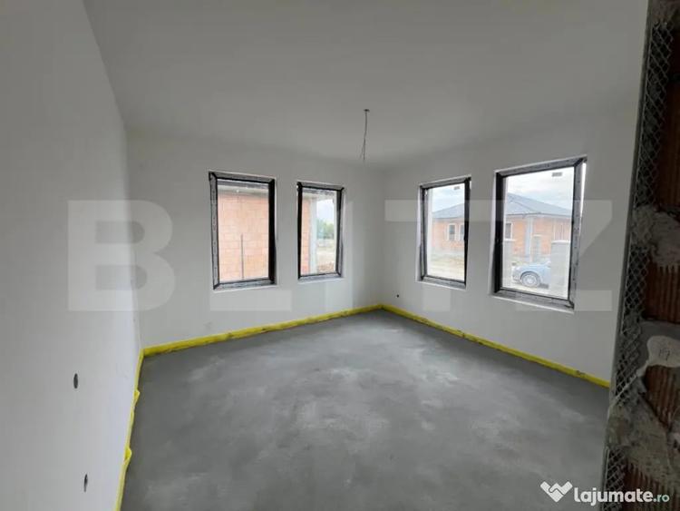 Casă cu 4 camere cu Teren 460 Mp în Central