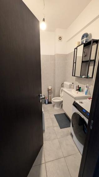 Apartament cu 2 camere decomandat, mobilat în Berceni