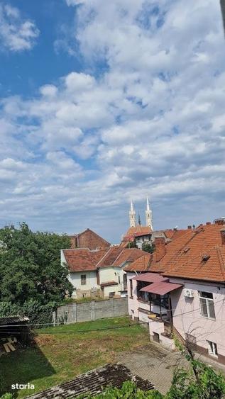 Apartament cu 2 camere decomandat în Elisabetin