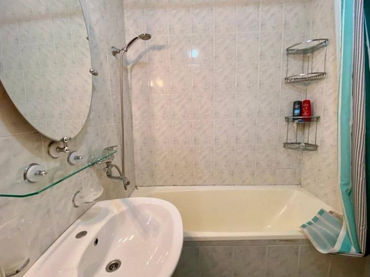 Apartament cu 3 camere decomandat în Plopilor