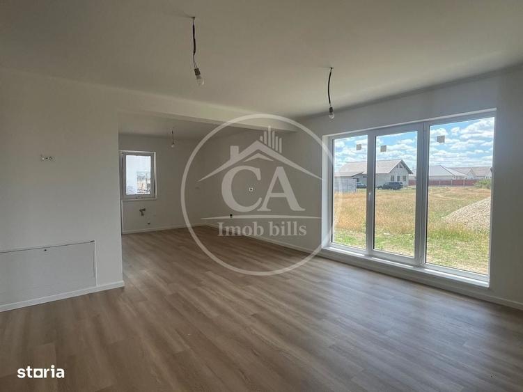 Casă cu 4 camere decomandat cu Teren 500 Mp în Sântandrei