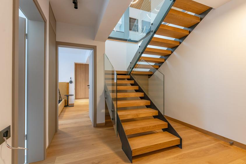 Apartament cu 3 camere decomandat, mobilat în Ultracentral