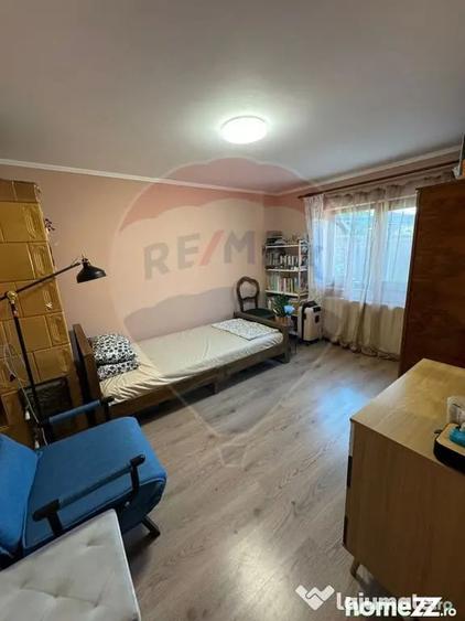 Casă cu 5 camere cu Teren 1268 Mp în Nord