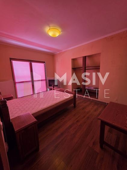 Casă individuală cu 12 camere cu Canalizare în Central