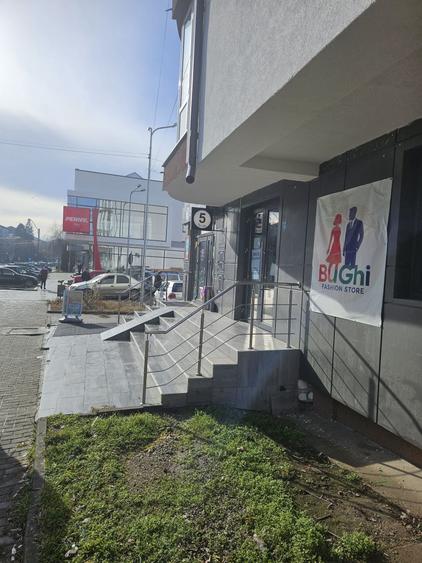Spațiu comercial, de 50 mp, în Central