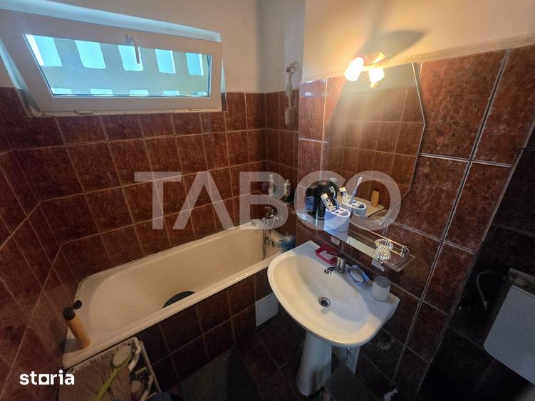 Apartament cu 2 camere semidecomandat, mobilat în Mihai Viteazul