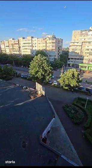 Apartament cu 2 camere decomandat în Republicii