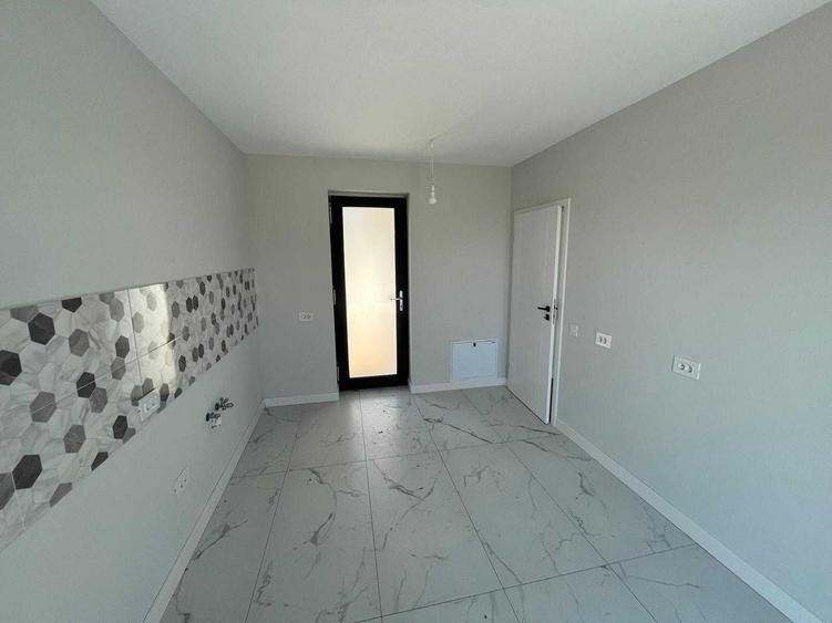Casă cu 4 camere cu Teren 108 Mp în Central