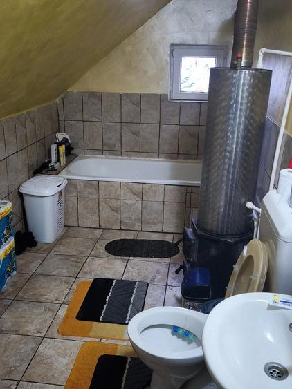 Casă cu Teren 4000 Mp în Girov