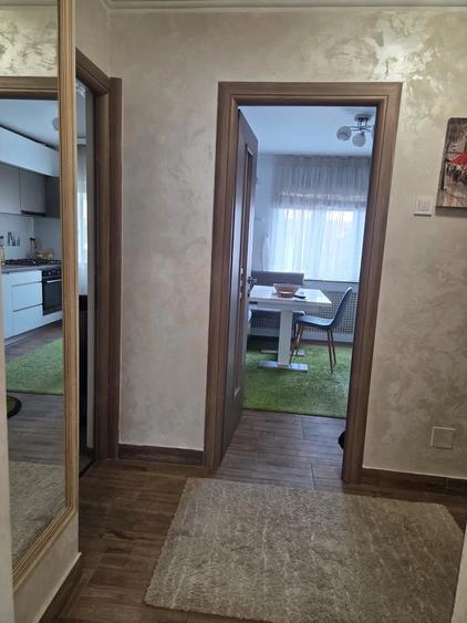 Apartament cu 3 camere decomandat în Nord