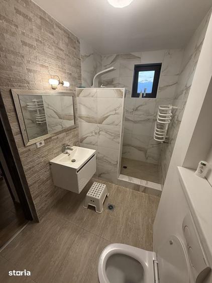 Casă cu 4 camere cu Teren 600 Mp în Central