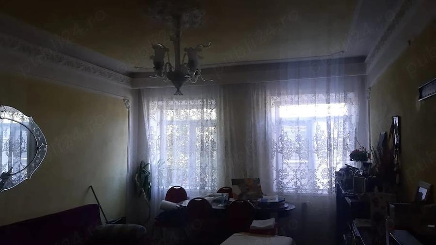 Casă cu 4 camere cu Teren 197 Mp în Poarta Albă