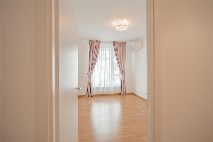 Apartament cu 4 camere decomandat, mobilat în Floreasca