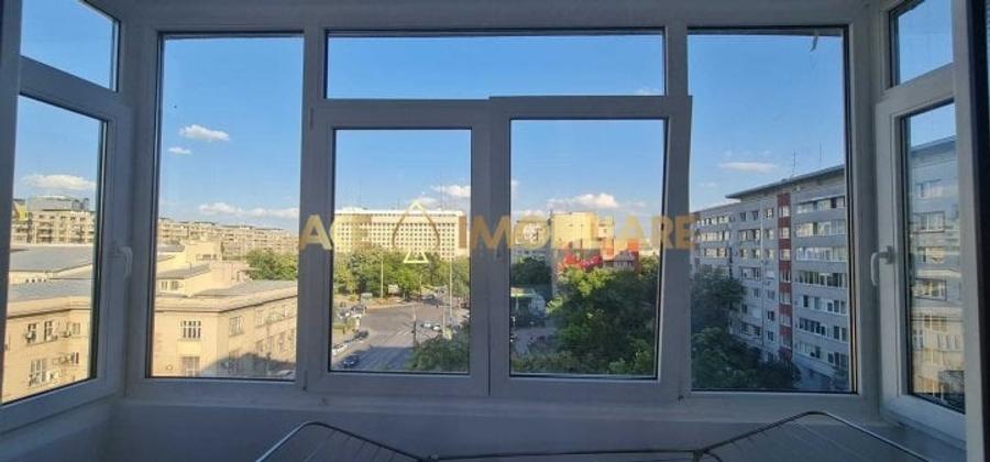Apartament cu 3 camere semidecomandat, mobilat în Gara de Nord
