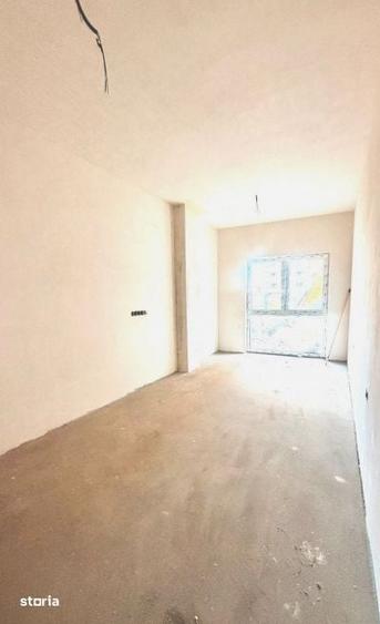 Apartament cu 4 camere în Florești