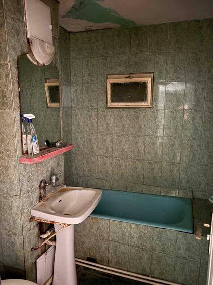 Apartament cu 4 camere decomandat în Paltiniș