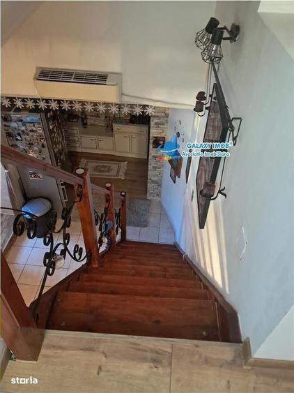 Apartament cu 3 camere decomandat în Găvana