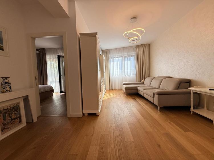 Apartament cu 3 camere decomandat în Copou