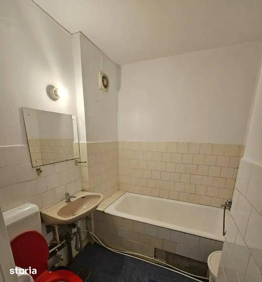 Apartament cu 4 camere în Drumul Taberei