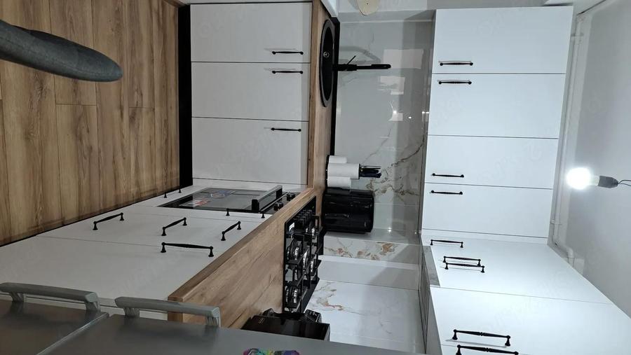 Apartament cu 3 camere decomandat în Sântandrei