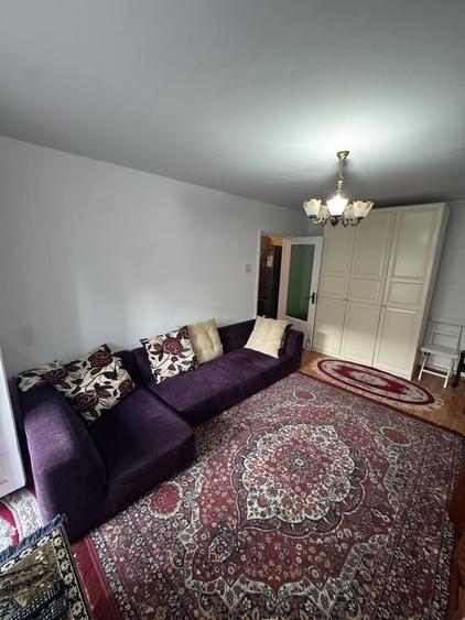 Apartament cu 3 camere decomandat în Lăpuș Argeș
