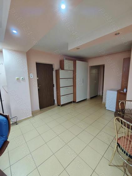 Apartament cu 2 camere decomandat, mobilat în Vitan Mall