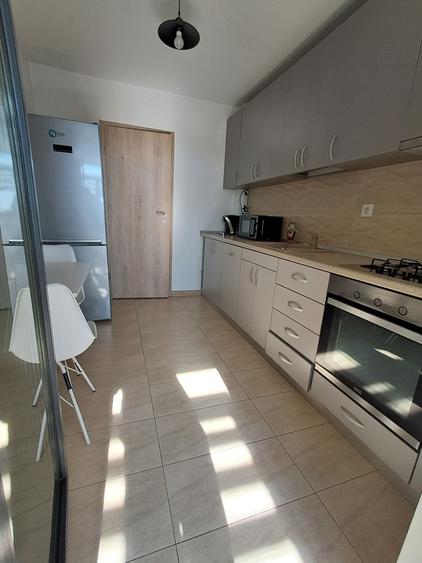 Apartament cu 2 camere decomandat în Exterior Vest