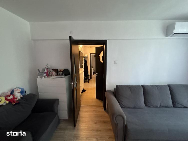 Apartament cu 3 camere decomandat, mobilat în Gara de Nord