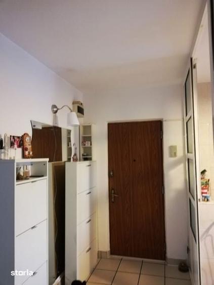 Apartament cu 3 camere decomandat în Cantacuzino